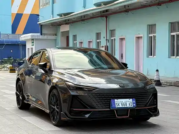 Changan UNI-V 2022
