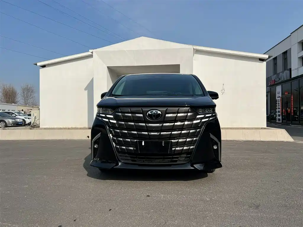 Toyota Alphard 2023