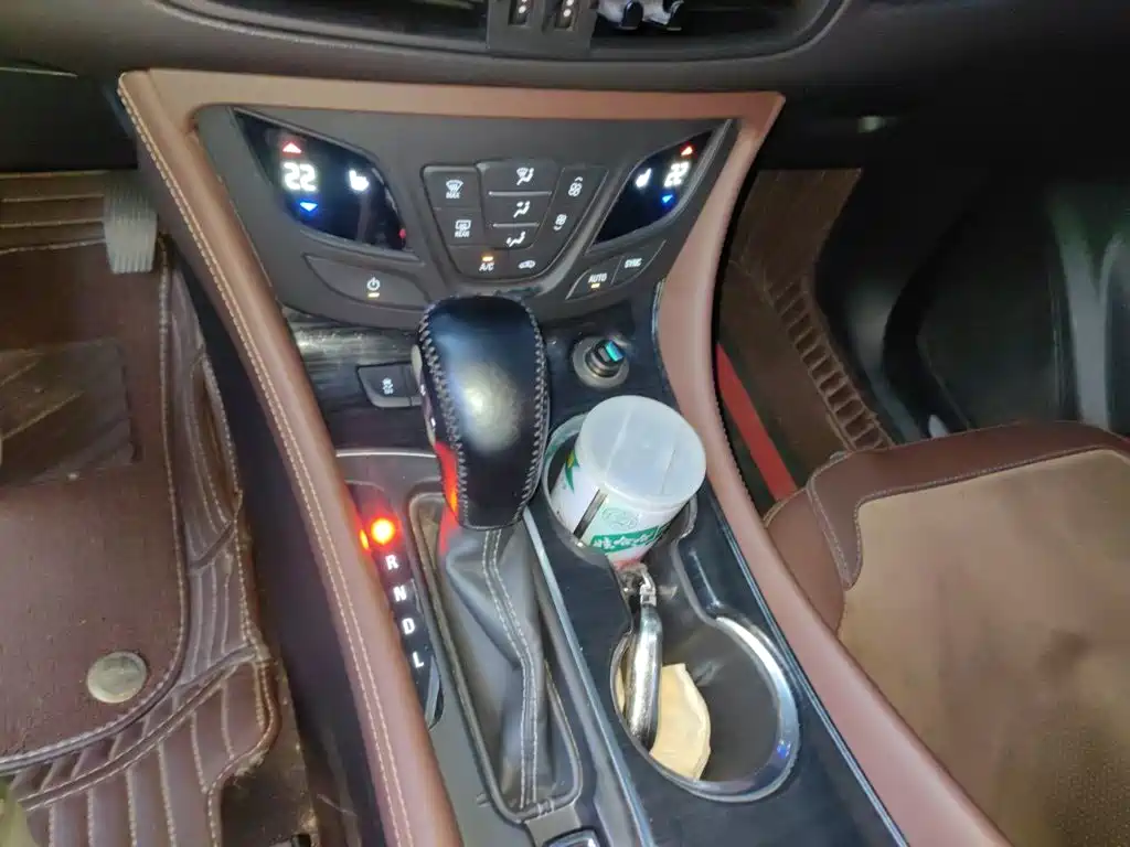 Buick Envision Plus 2019 — фото 10