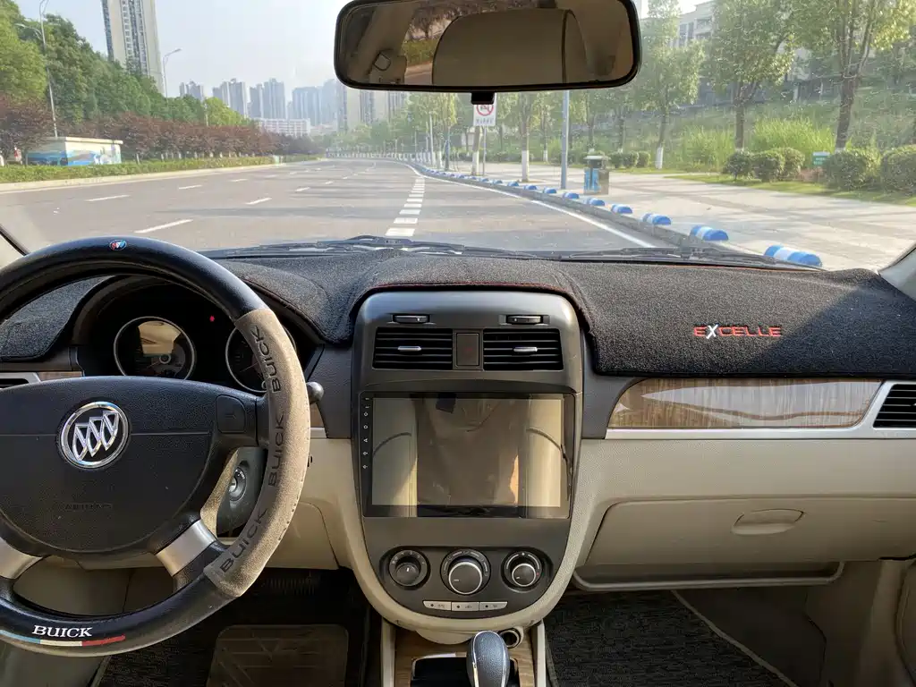 Buick Excelle 2016 — фото 17