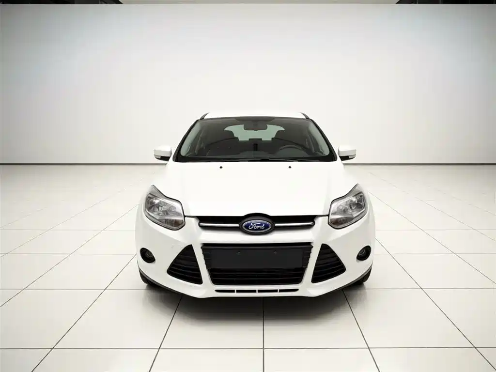 Ford Focus 2014 — фото 3