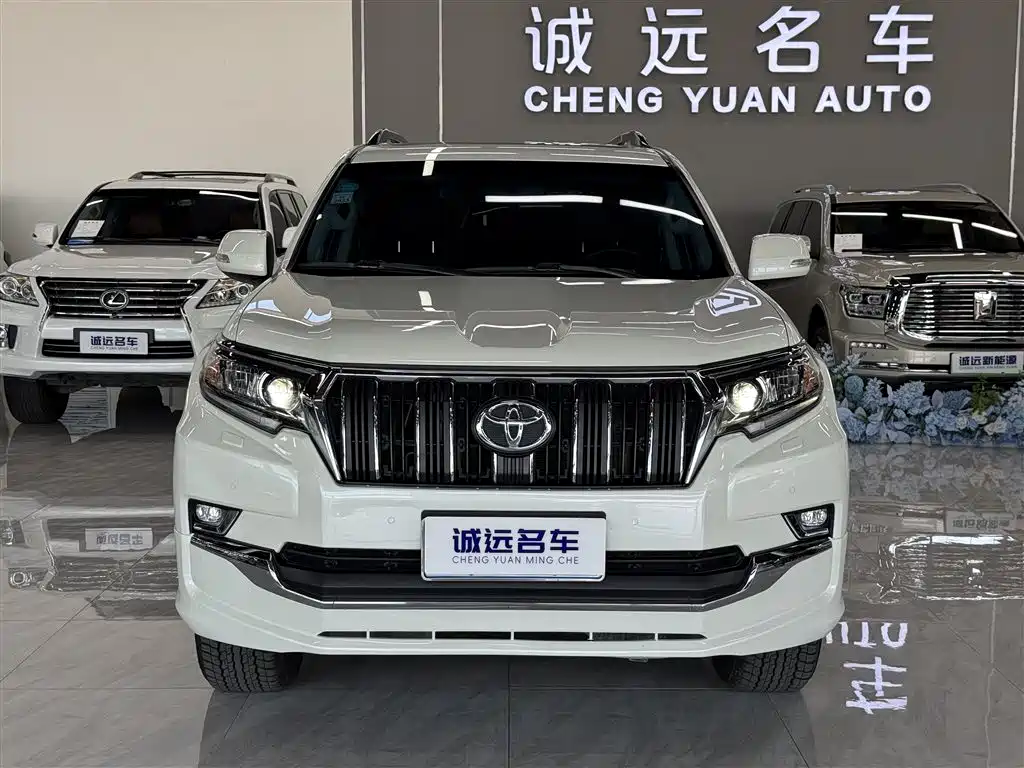 Toyota Prado 2019 — фото 2