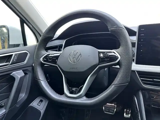 Volkswagen Tiguan L 2022 — фото 7