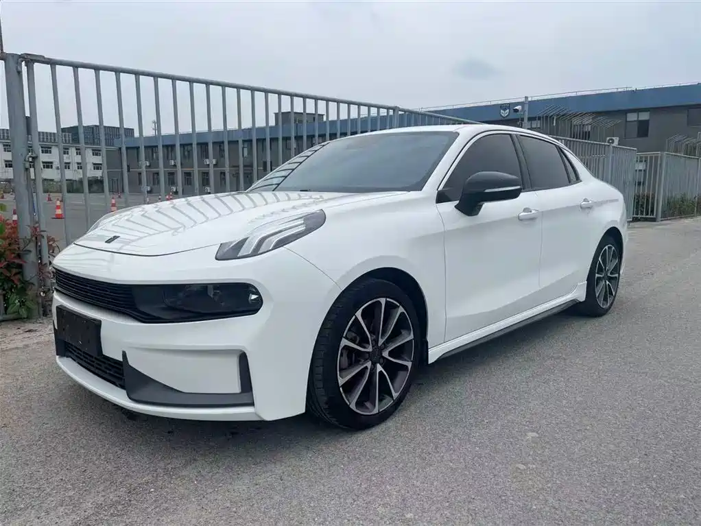 Lynk & Co 03 2020