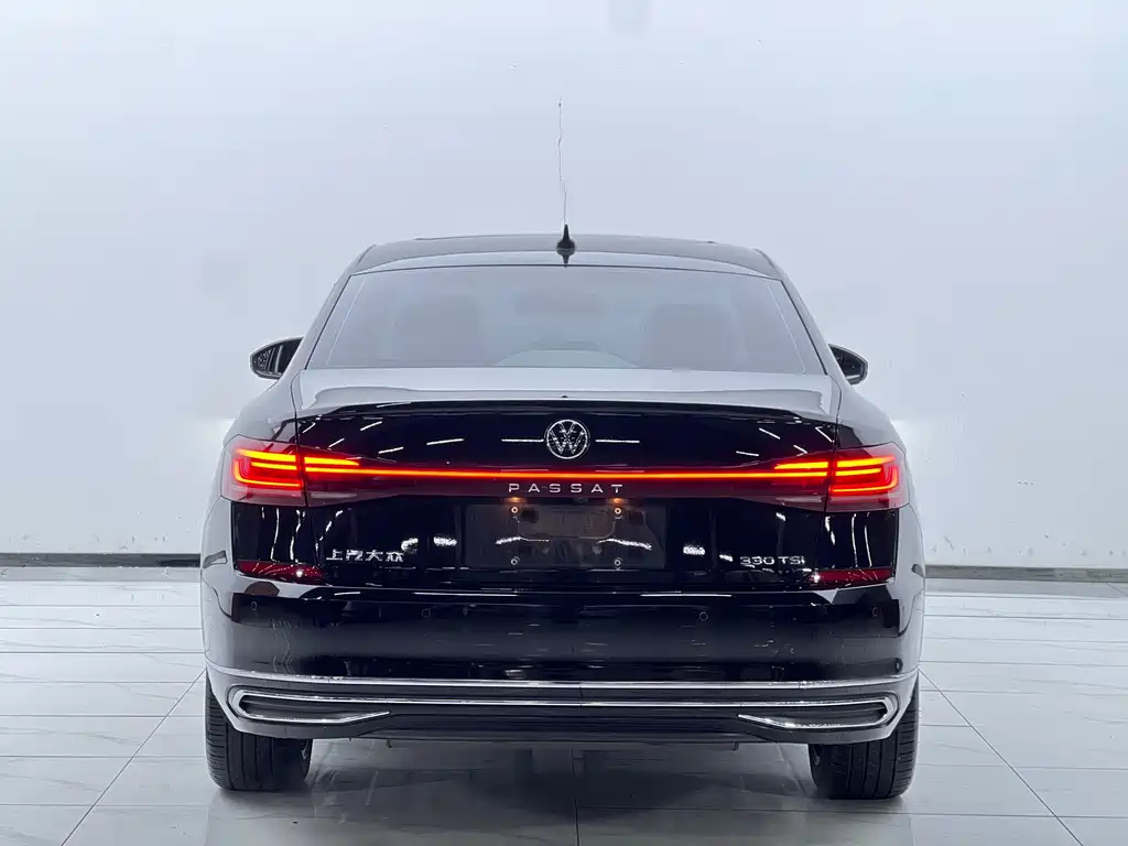 Volkswagen Passat 2023