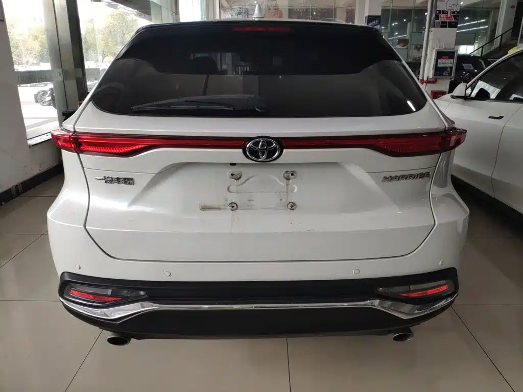 Toyota Harrier 2021