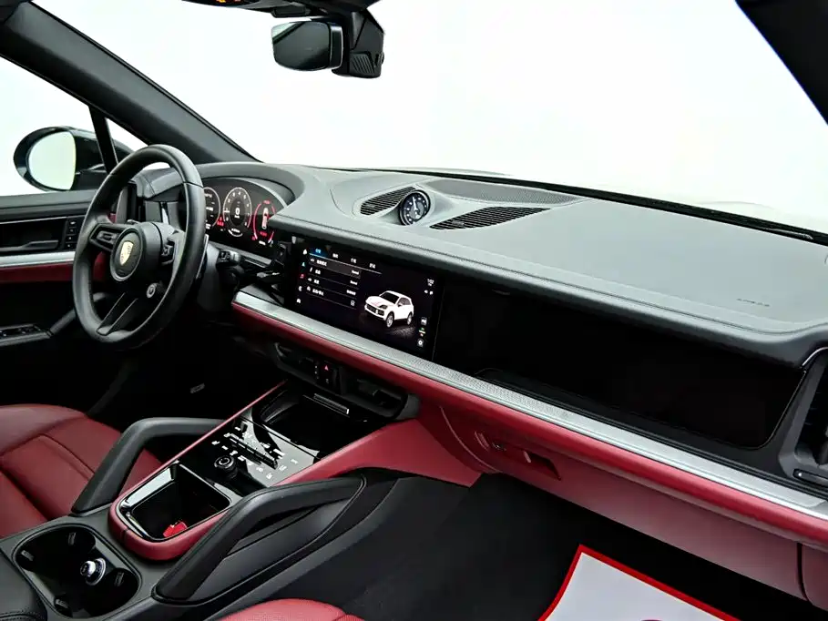 Porsche Cayenne 2025 — фото 15