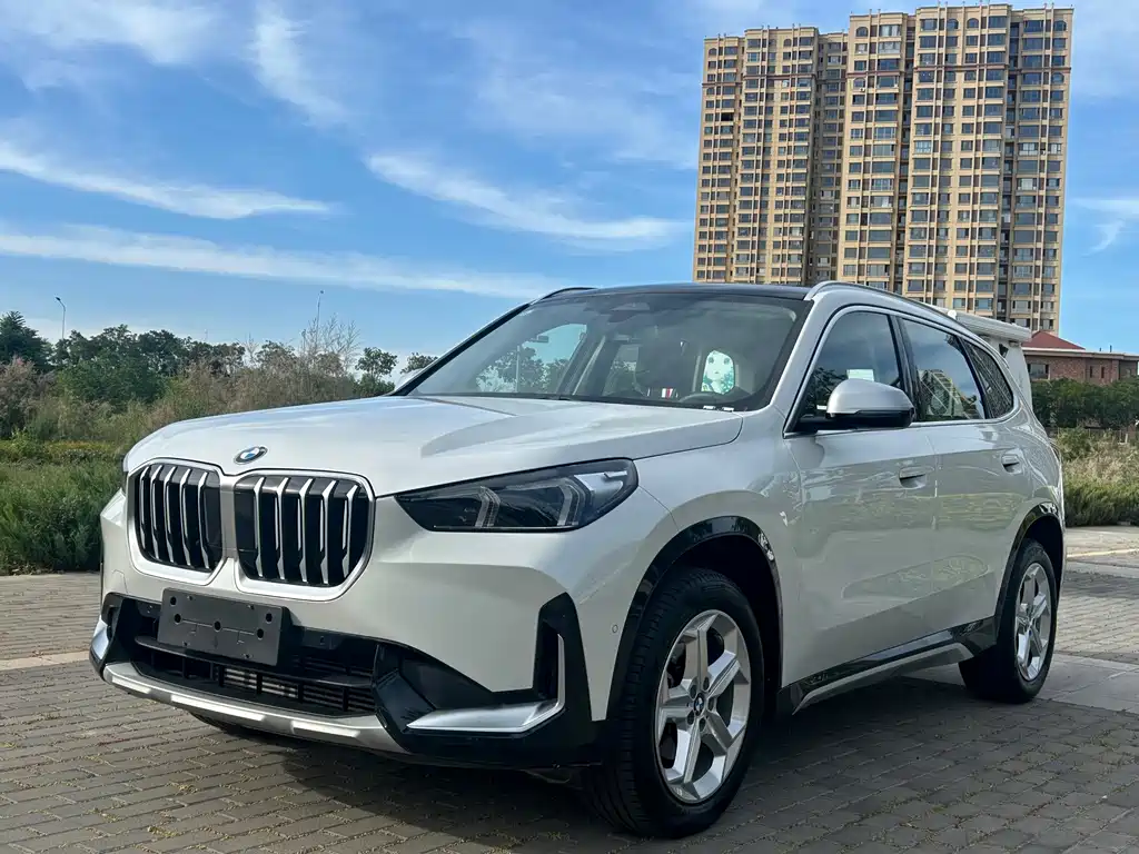BMW X1 2024 — фото 1