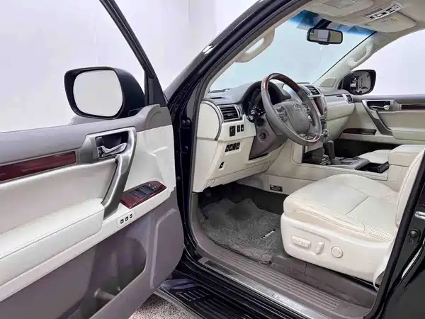 Lexus GX 2012