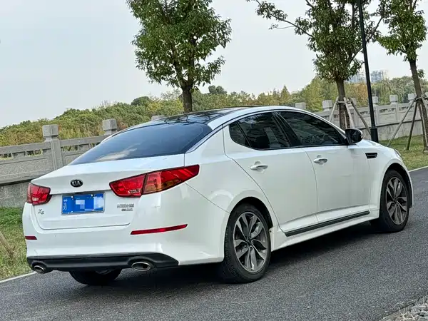 Kia K5 2015