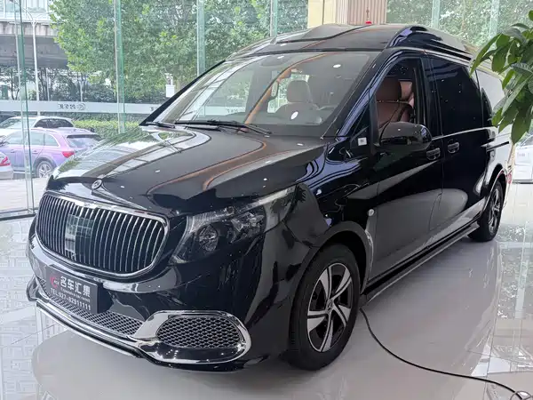 Mercedes-Benz Ascend VITO 2025