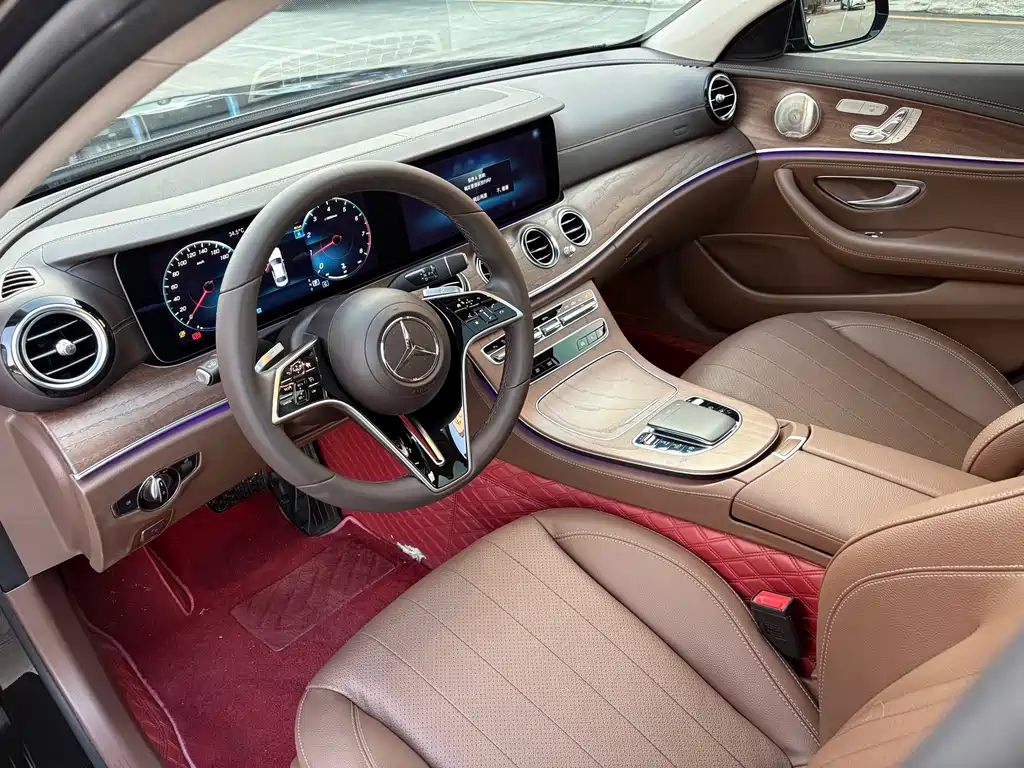 Mercedes-Benz E-Class 2023 — фото 9