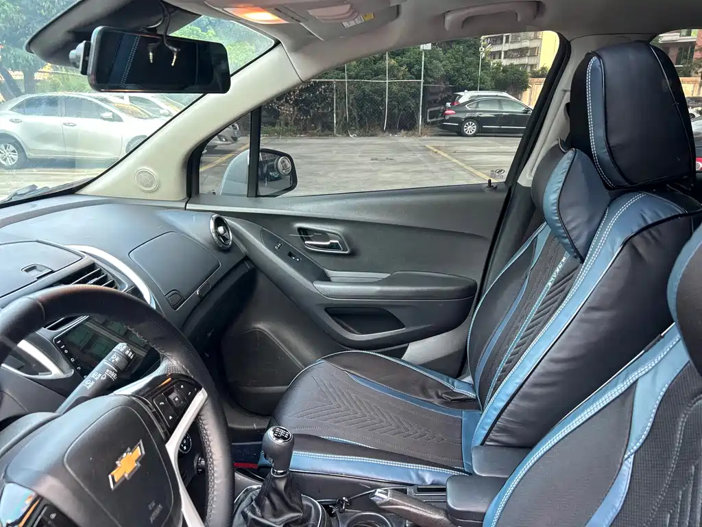 Chevrolet Trax 2017 — фото 12
