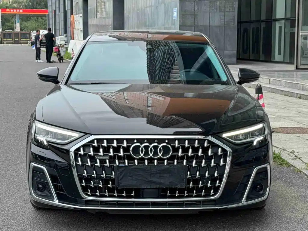 Audi A8 2023