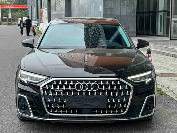 Audi A8 2023