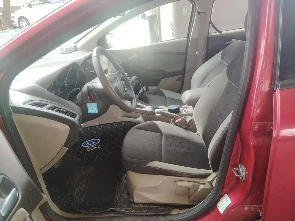 Ford Focus 2014