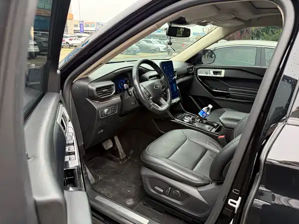 Ford Explorer 2022