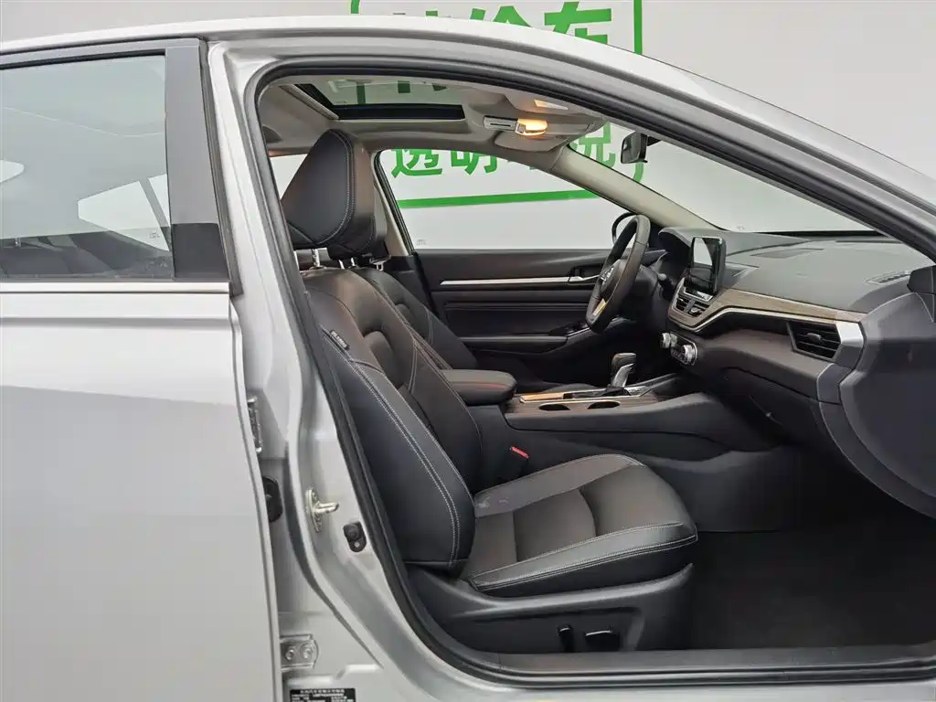 Nissan Teana 2022 — фото 23
