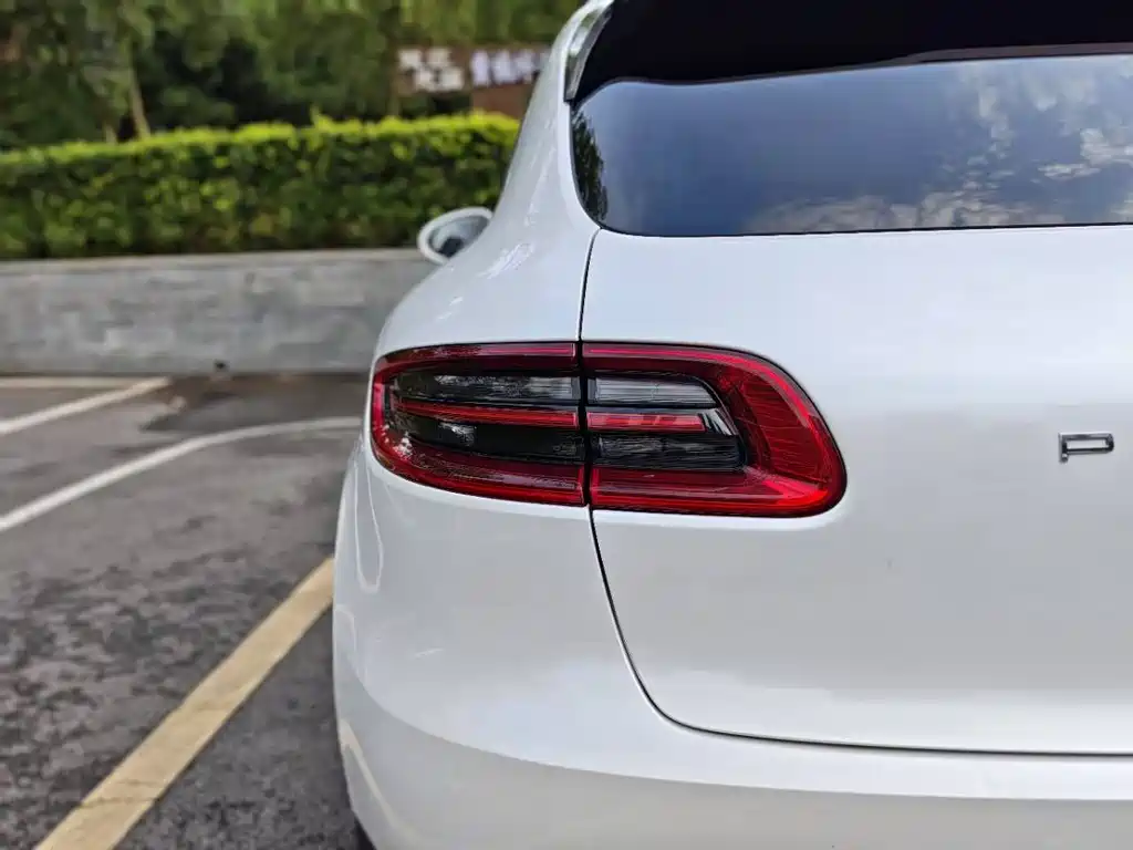 Porsche Macan 2016 — фото 25