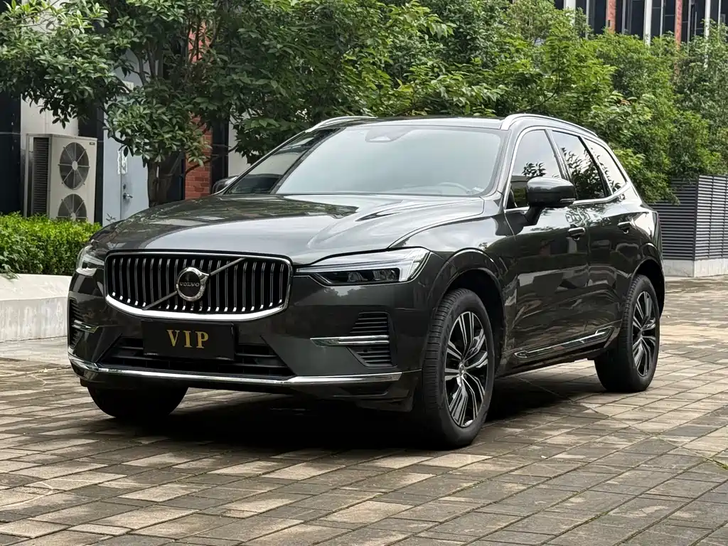 Volvo XC60 2022