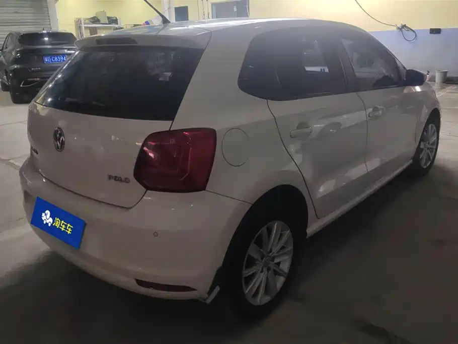 Volkswagen Polo 2015