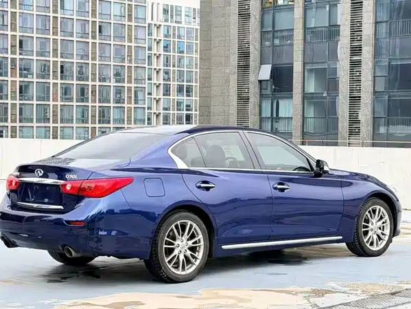 Infiniti Q50L 2017