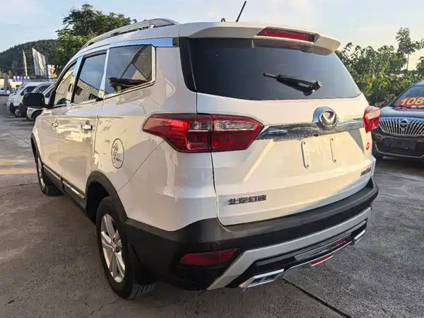 BAIC Huansu S3 2017