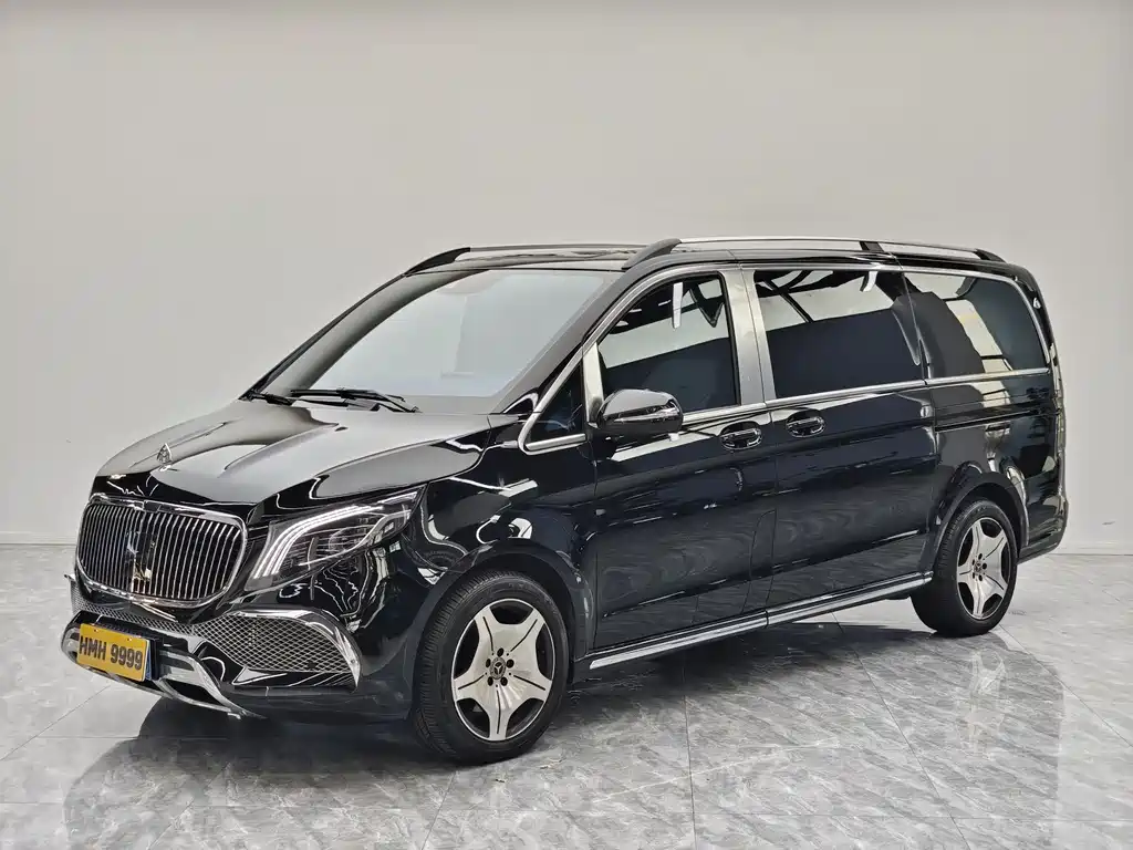 Mercedes-Benz V-Class 2023 — фото 1