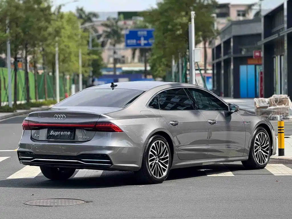 Audi A7L 2023 — фото 10
