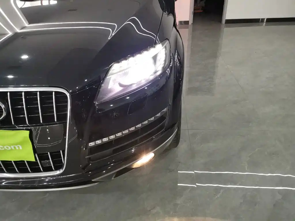 Audi Q7 2015 — фото 19