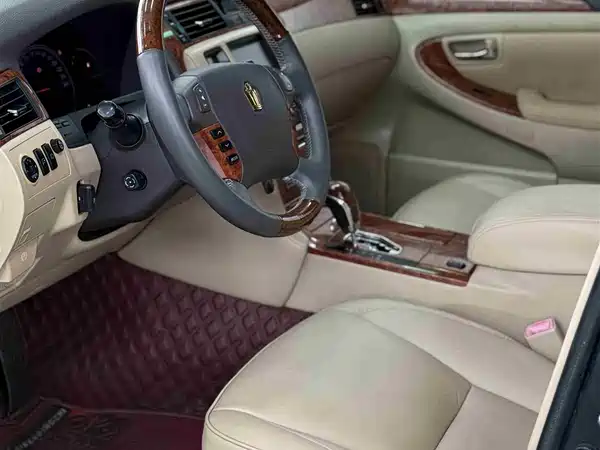 Toyota Crown 2005