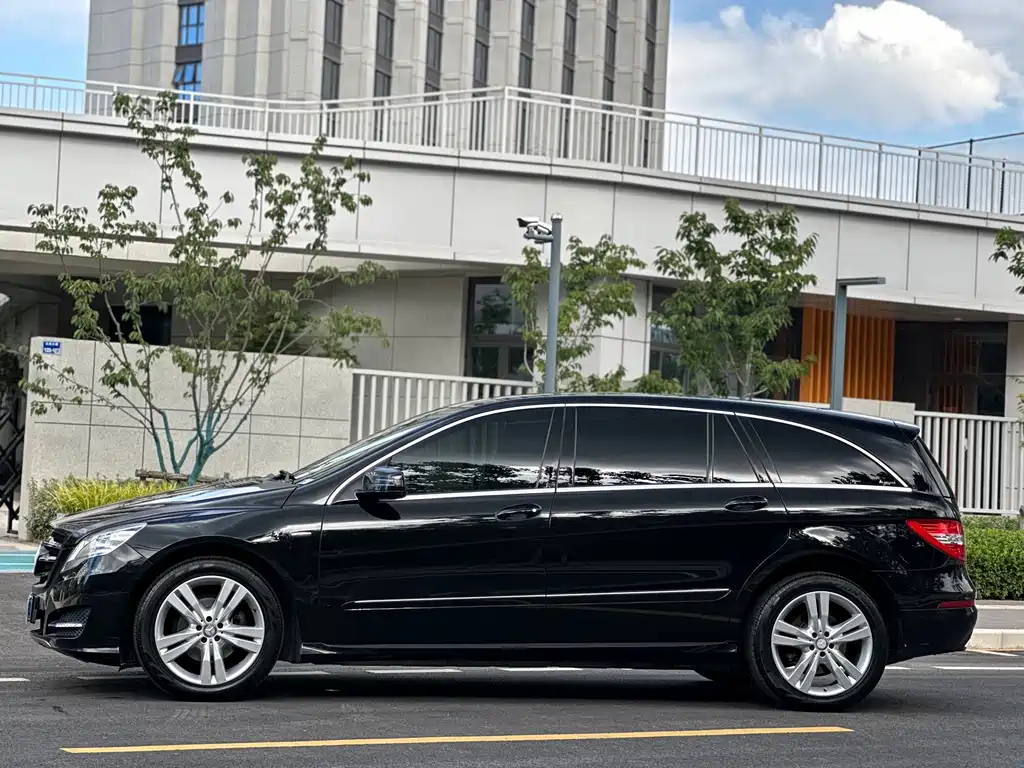 Mercedes-Benz R-Class 2018 — фото 4