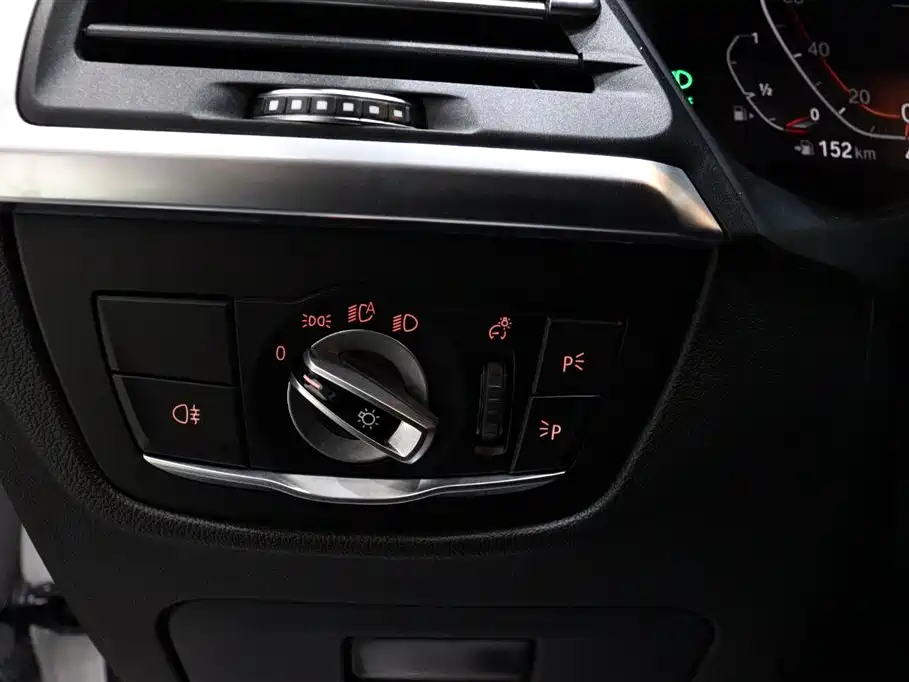 BMW X4 2023 — фото 20