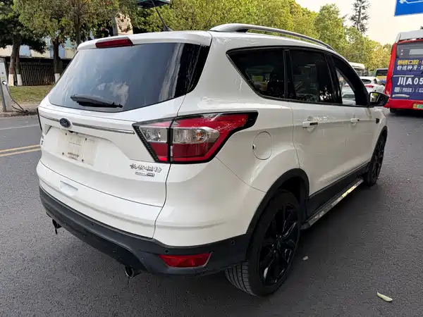 Ford Kuga 2017