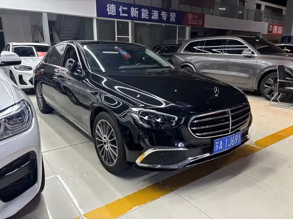 Mercedes-Benz E-Class 2023