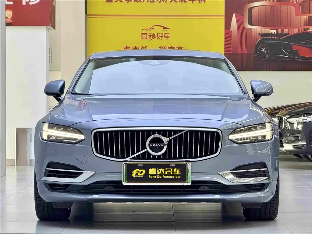 Volvo S90 Plug-In Hybrid 2018 — фото 2