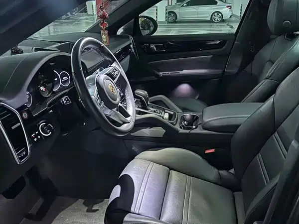 Porsche Cayenne 2020