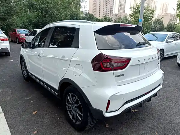 Geely Vision X3 2022