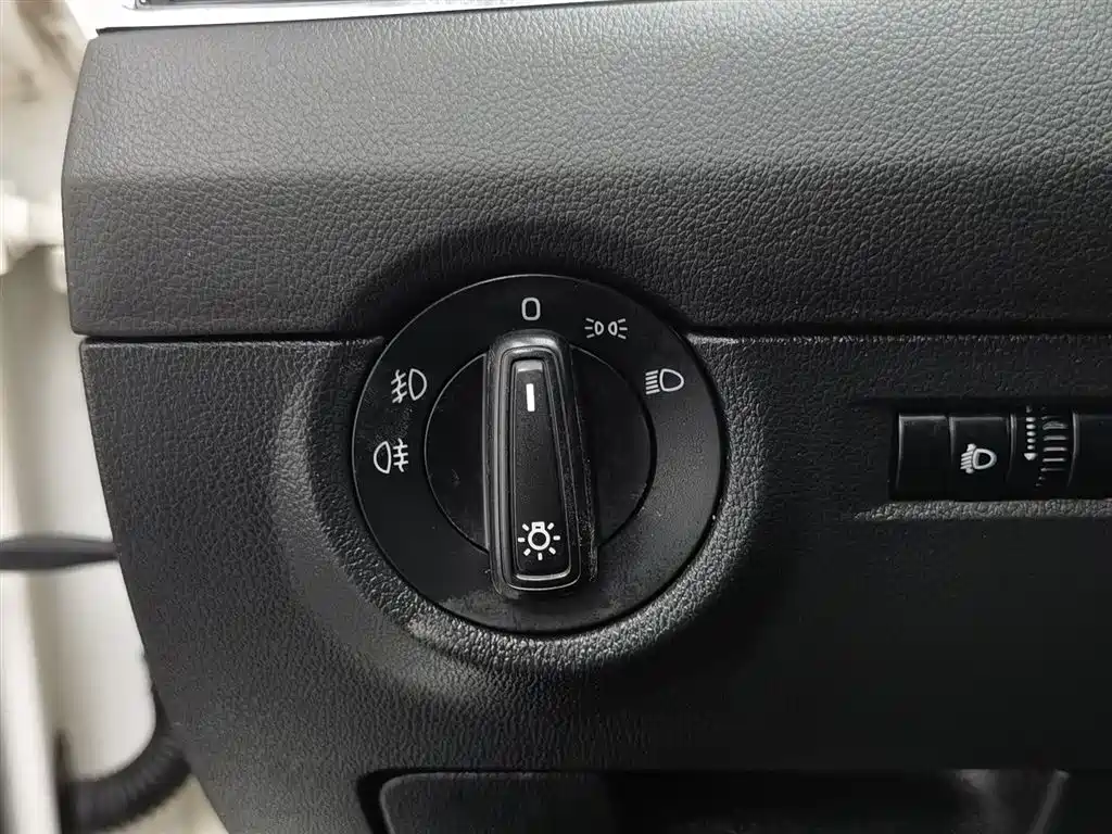 Skoda Octavia 2016 — фото 21