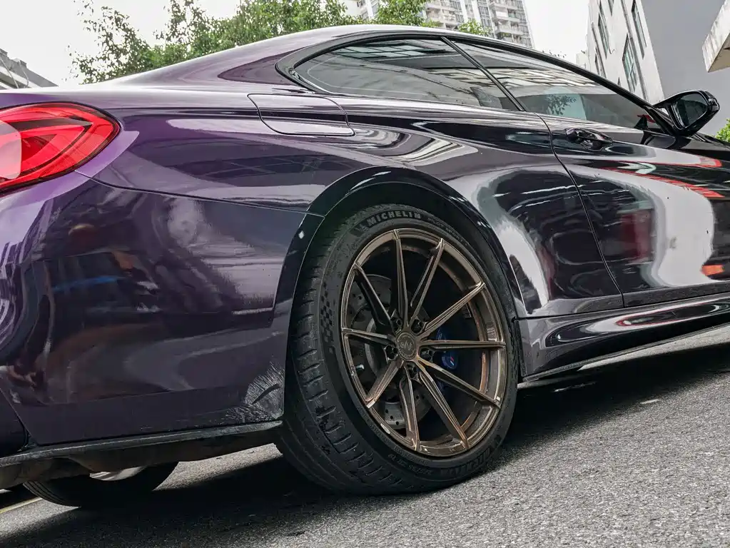 BMW M4 2018 — фото 10