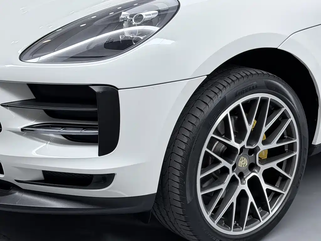 Porsche Macan 2021 — фото 14