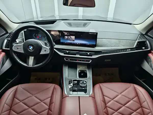 BMW X5 2024