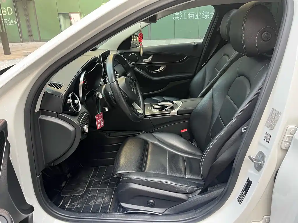 Mercedes-Benz C-Class 2018 — фото 13