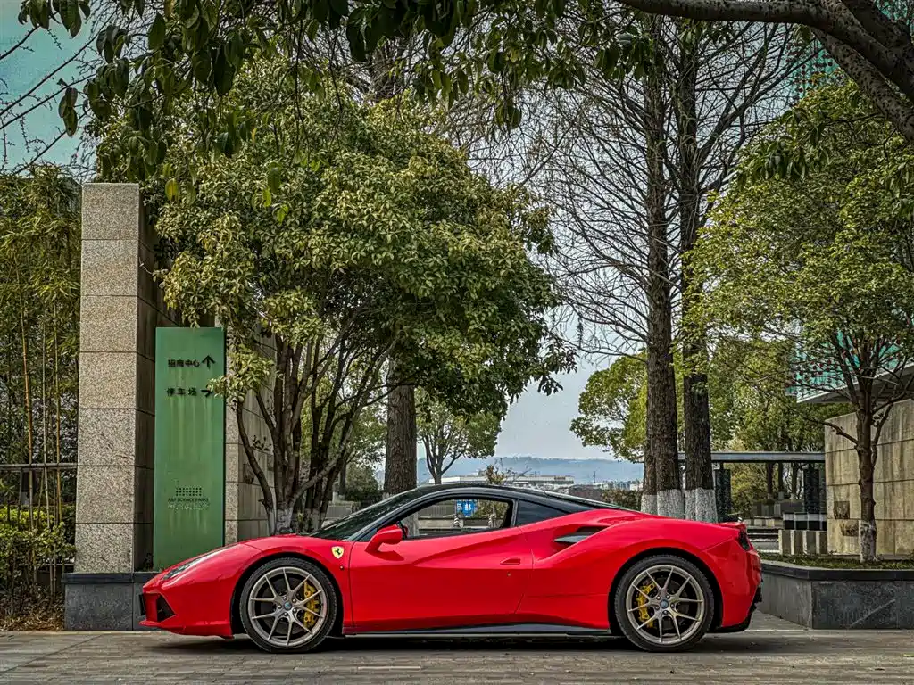 Ferrari 488 2016 — фото 3