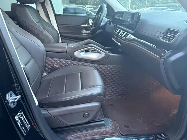 Mercedes-Benz GLS 2024