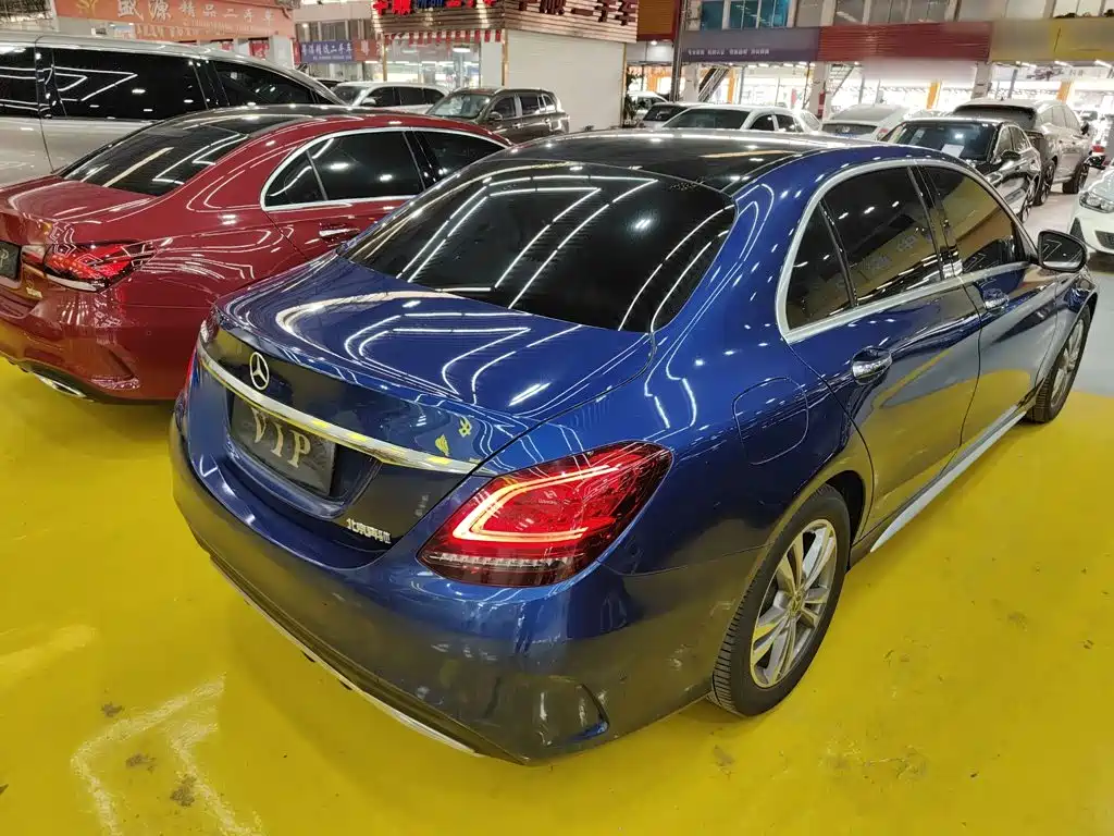 Mercedes-Benz C-Class 2021
