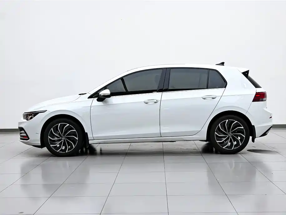 Volkswagen Golf 2022