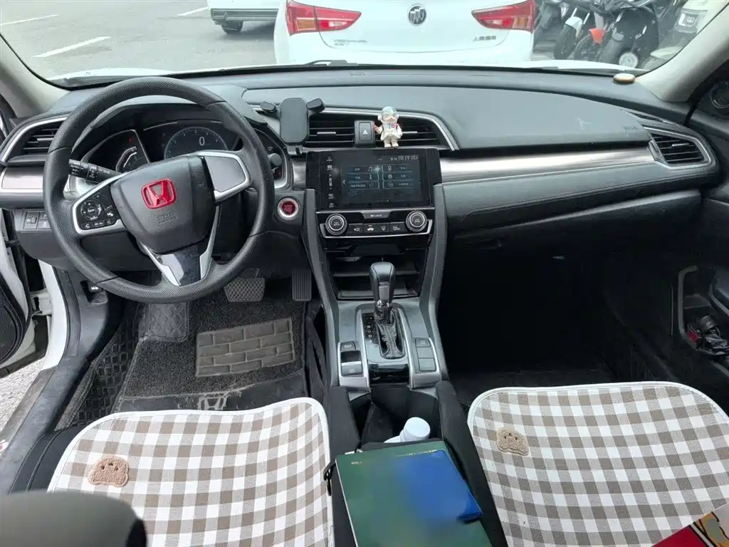 Honda Civic 2020 — фото 13