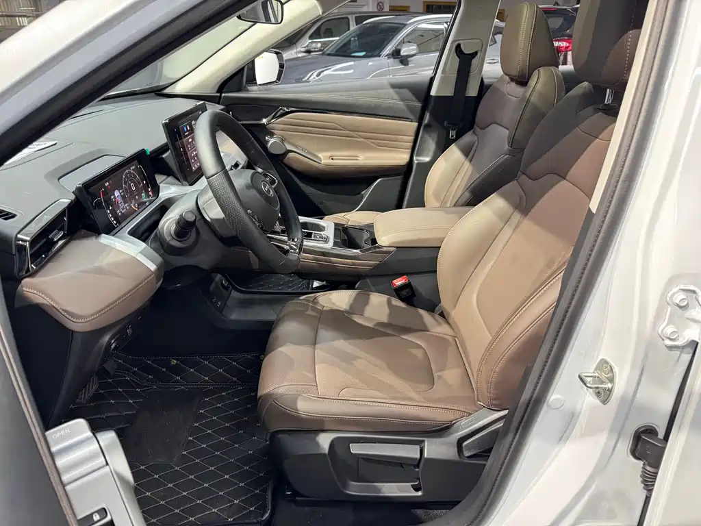 GAC Motor Trumpchi GS4 2024 — фото 13