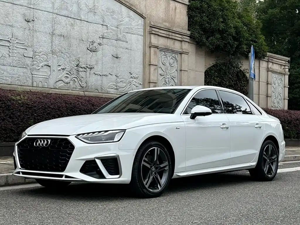 Audi A4L 2021